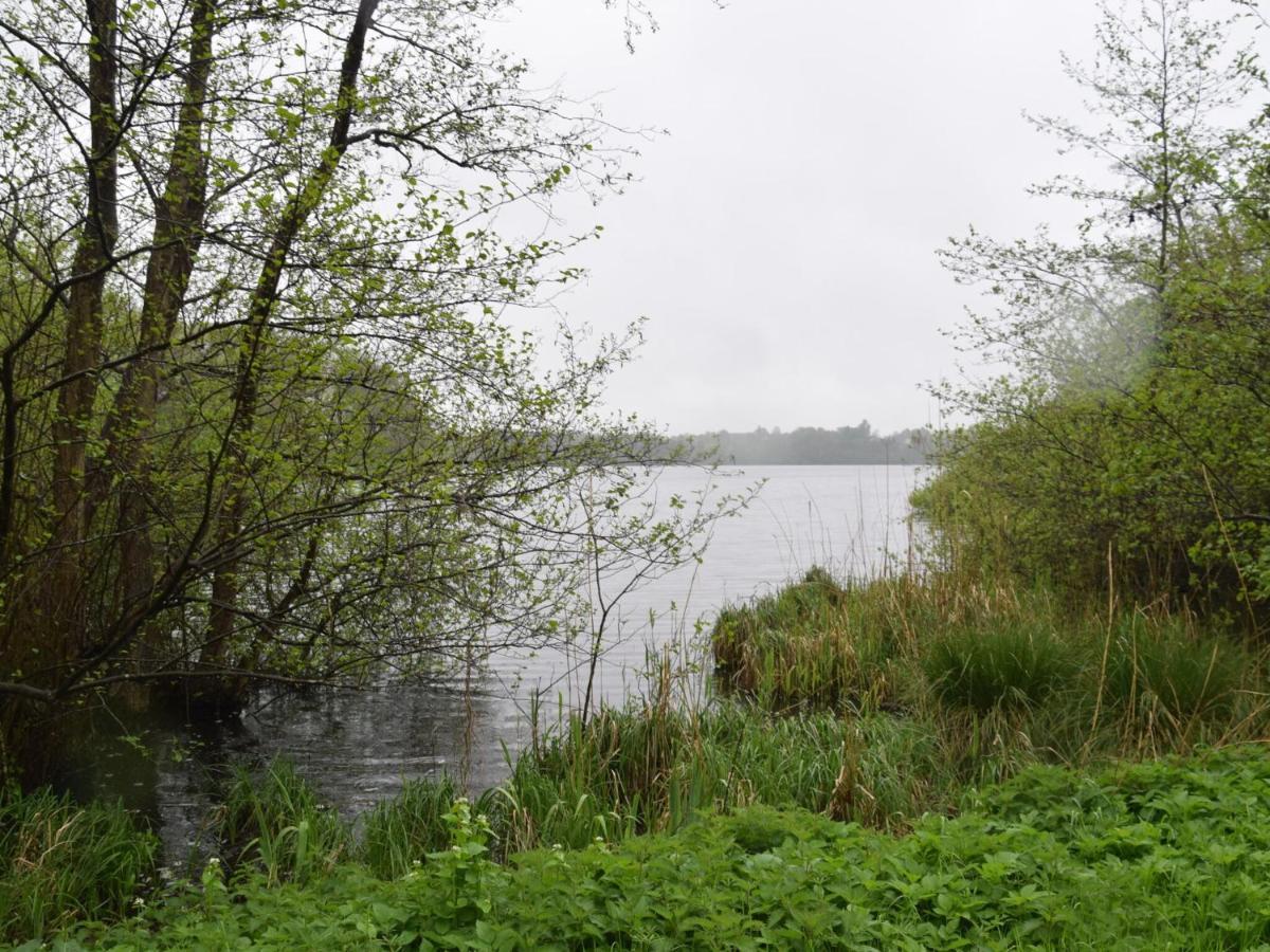 Flat In Eutin On The Kleiner Eutiner See Lake Extérieur photo
